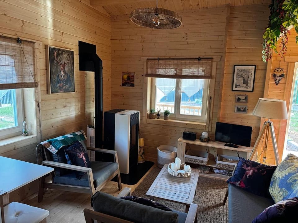 Les Nuits de Brocéliande Chalet de charme Chalet in Brittany