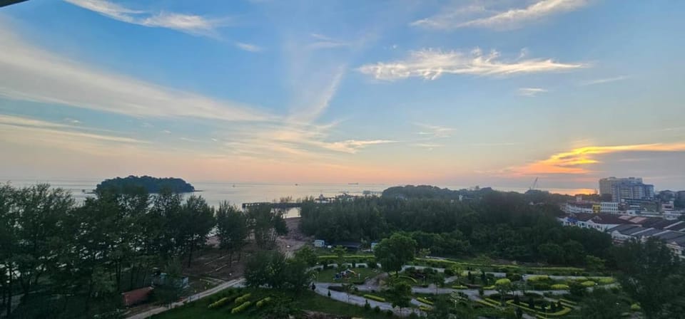PD D'Wharf The Seabreeze Superior Queen Room Seaview Balcony Apartment in Port Dickson