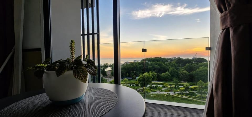 PD D'Wharf The Seabreeze Superior Queen Room Seaview Balcony Apartment in Port Dickson