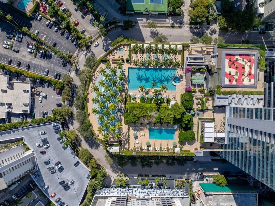 Four Seasons Brickell 2br on the 32nd Floor Skyline Views Apartment in Brickell