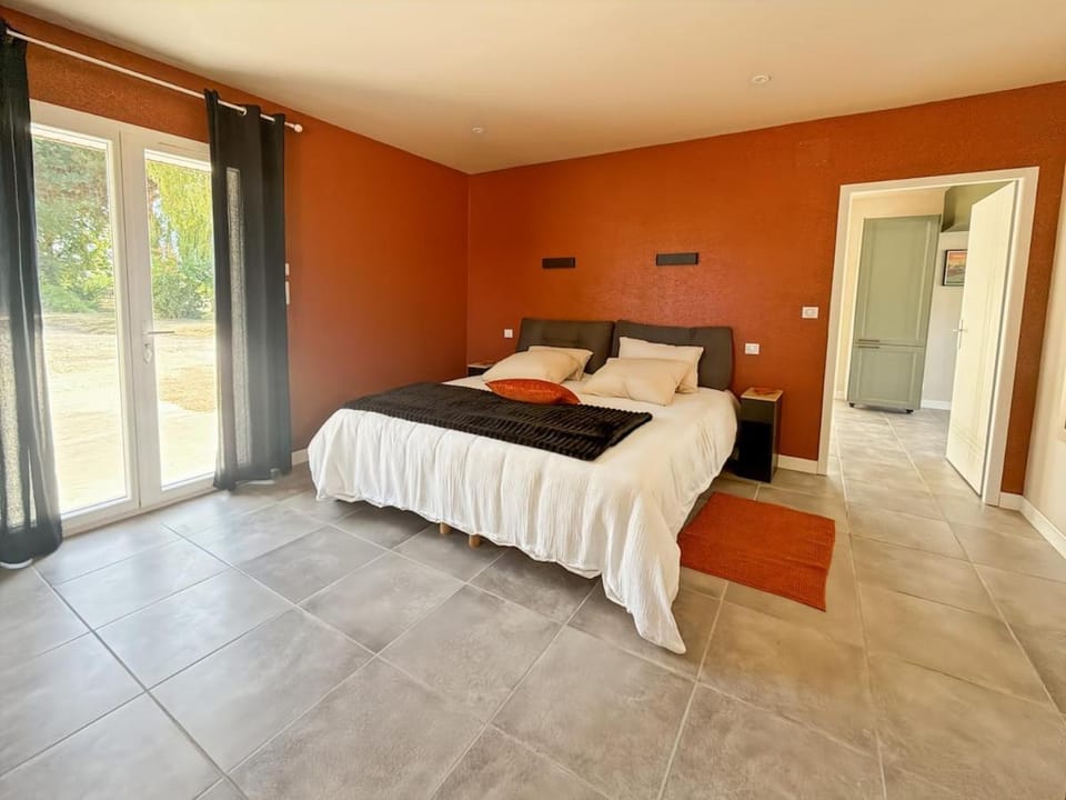 La Demeure des Etangs - Maison d'exception pour 12, 10, 8 ou 6 personnes dans le Périgord vert House in Nouvelle-Aquitaine