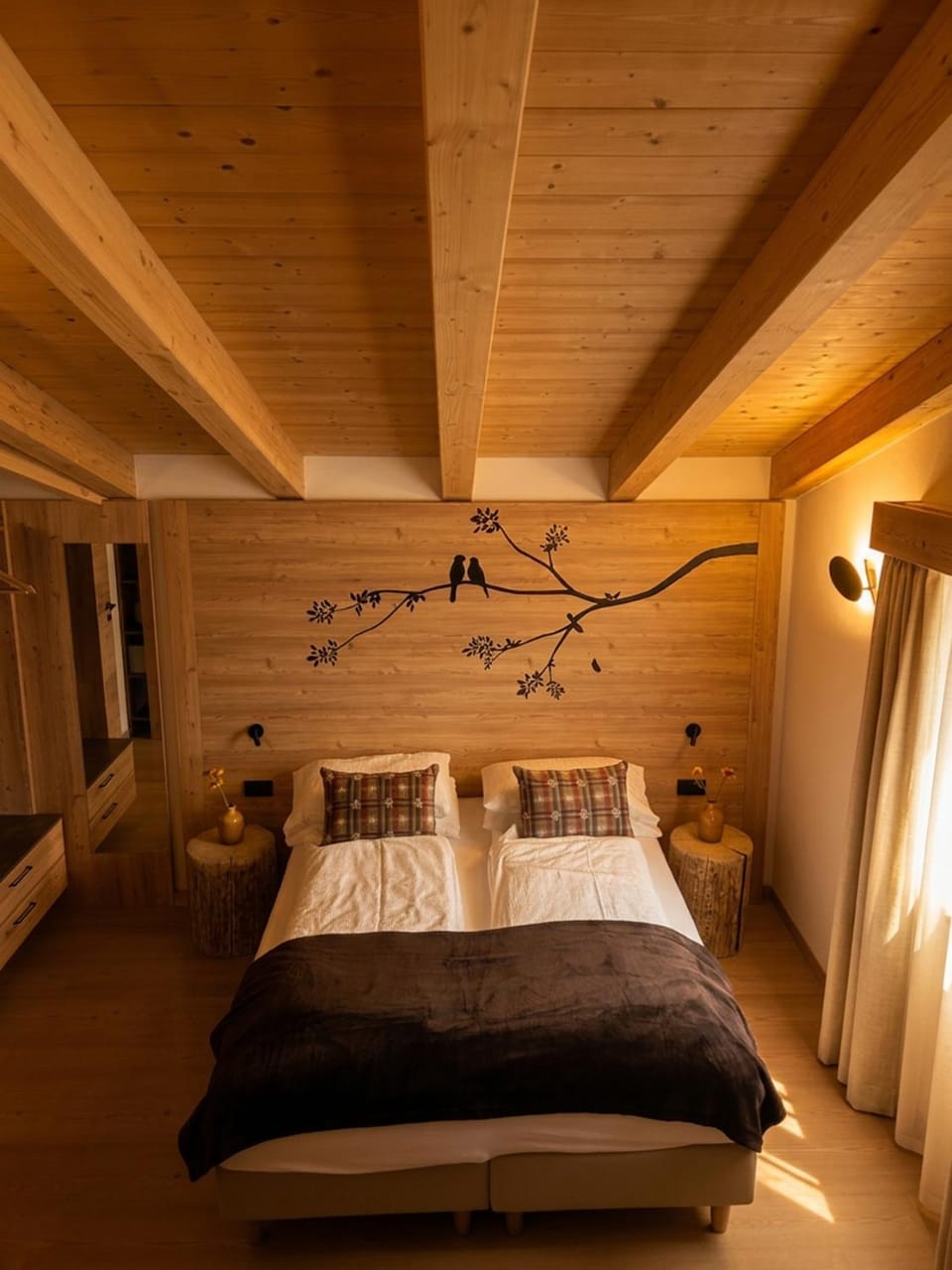Bed, Photo of the whole room, Bedroom