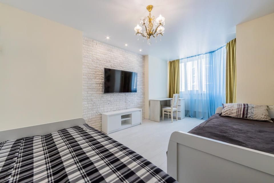 Bed, TV and multimedia, Photo of the whole room, Bedroom