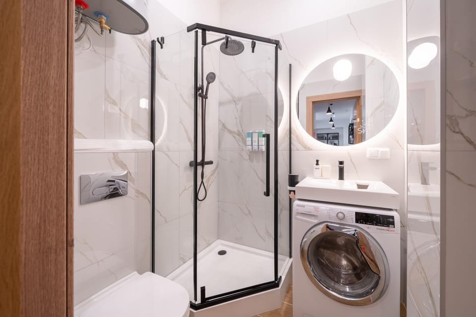 Shower, Toilet, Bathroom, washing machine