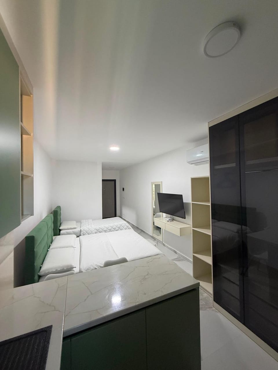 Photo of the whole room