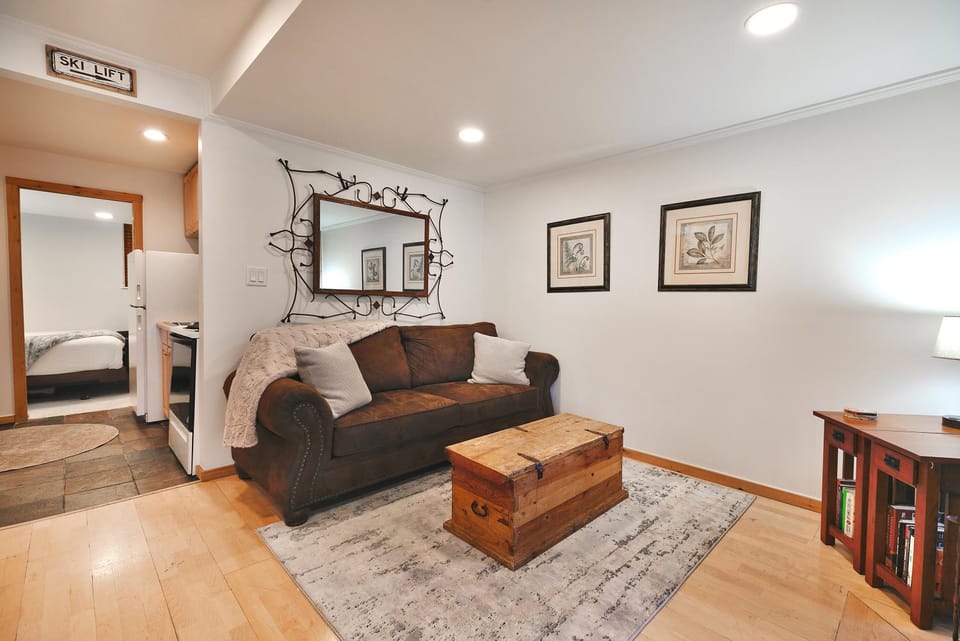 Woodside 11 by Park City Lodging Apartment in Park City