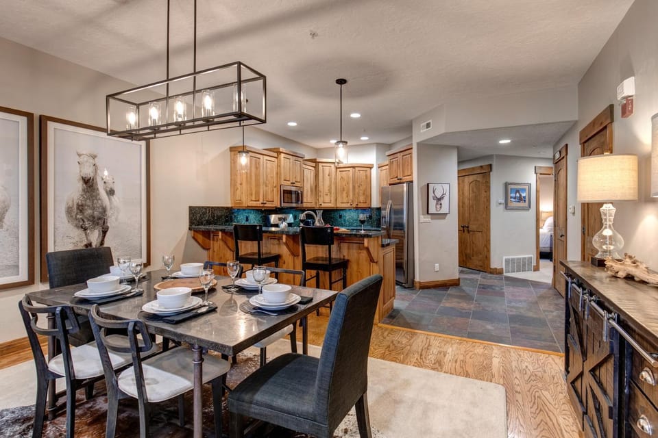 Day, Kitchen or kitchenette, Dining area, furniture