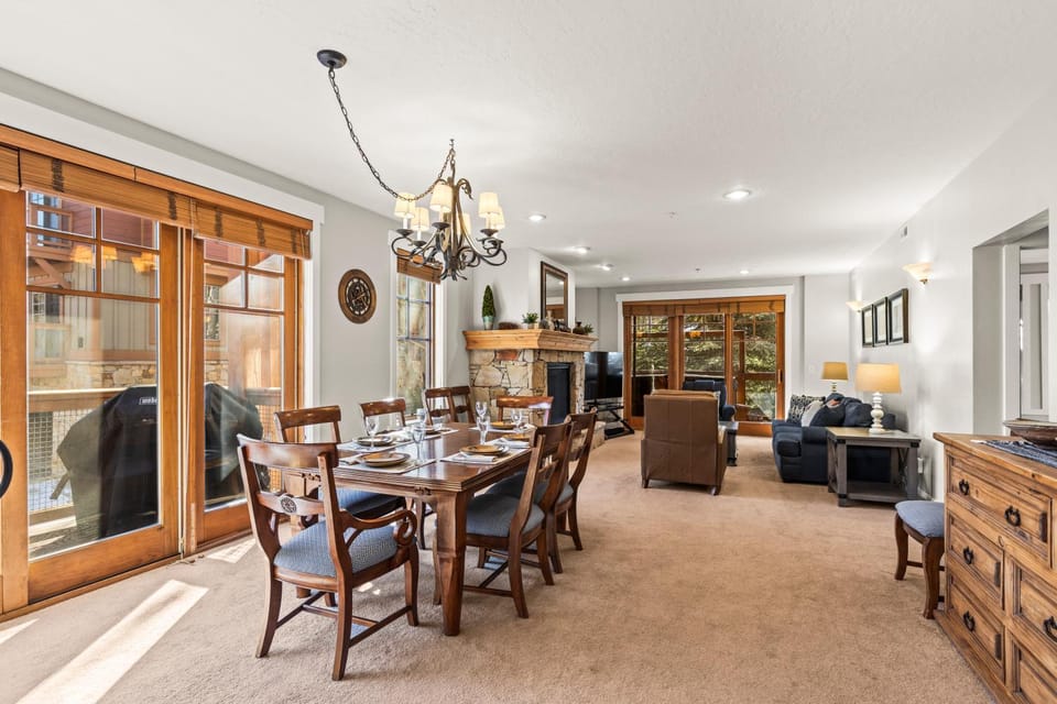 Town Pointe C101 by Park City Lodging Apartment in Park City