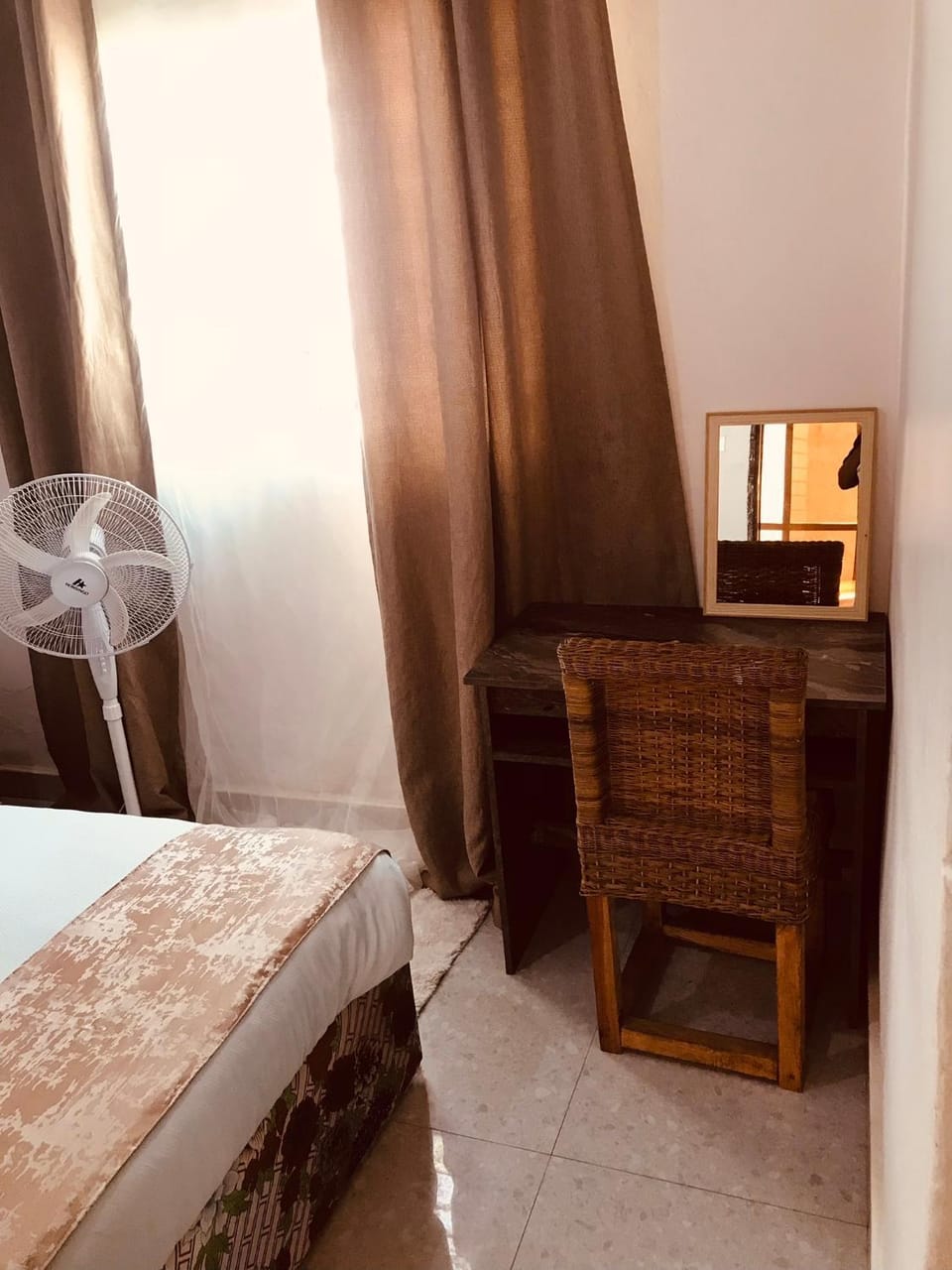 Queen Room self contained Bed and Breakfast in Lusaka