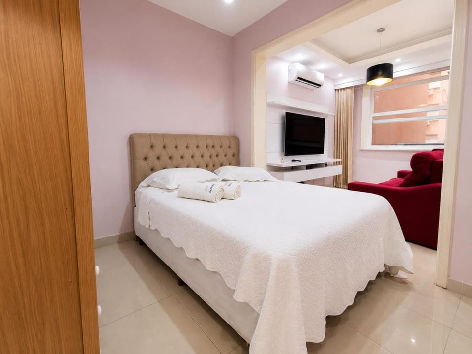 Bed, Bedroom, air conditioner