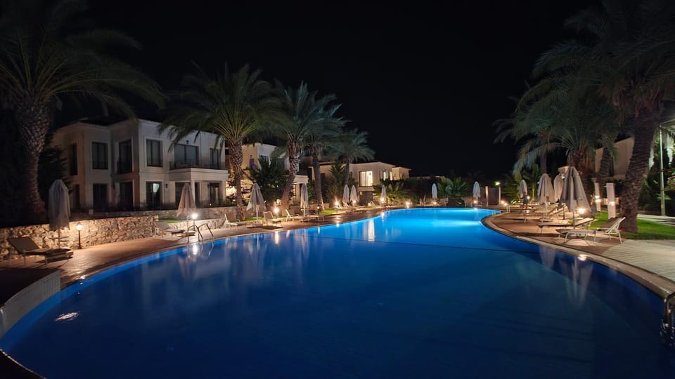 Kyrenia Mountains & Pool Oasis close to the Merit Casino Hotel & SPA Apartment in Cyprus