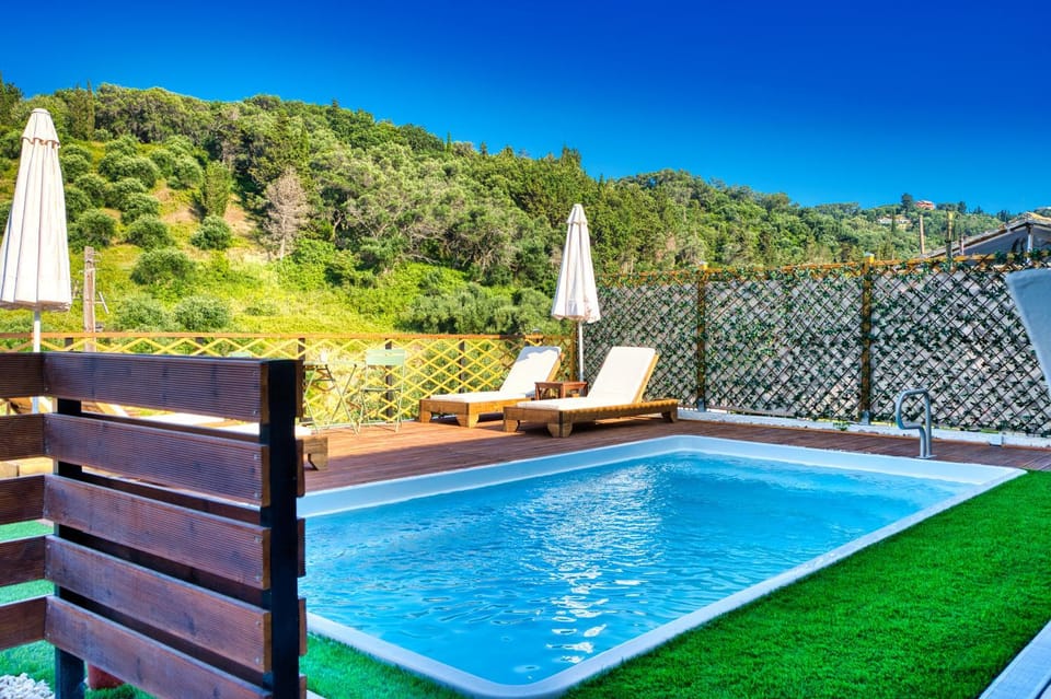 Mountain view, Swimming pool, sunbed