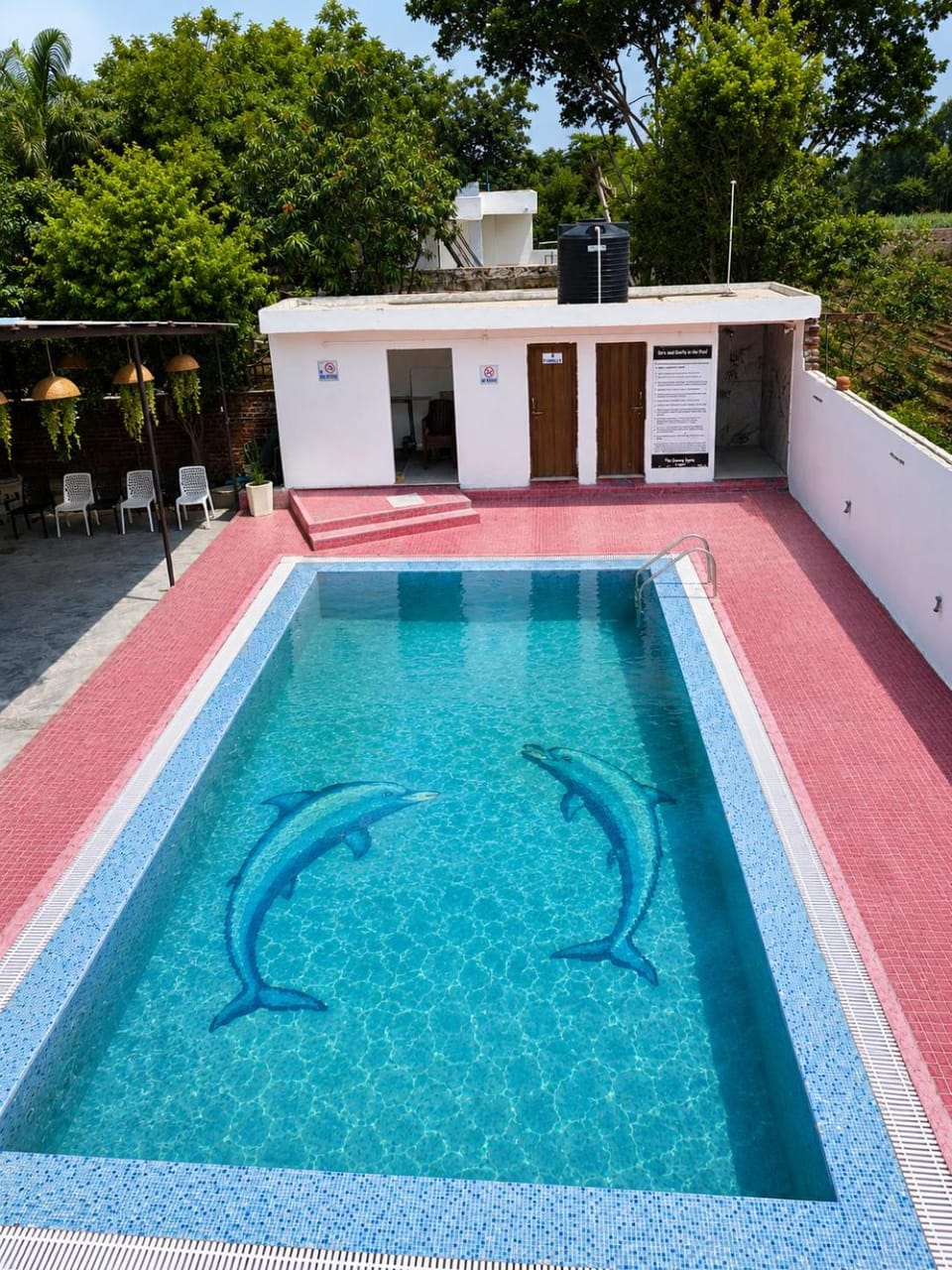 Swimming pool