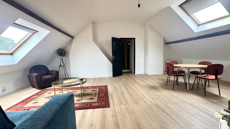 Le 32 - Entre Louvre & Bollaert Apartment in Lens