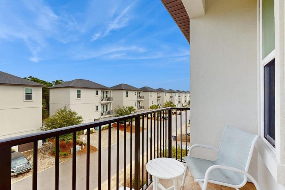 Beautiful White Coral Chateau House in Miramar Beach