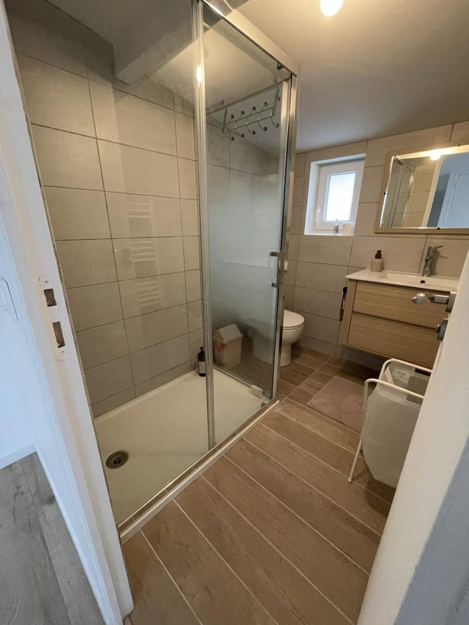 Shower, Toilet, Bathroom