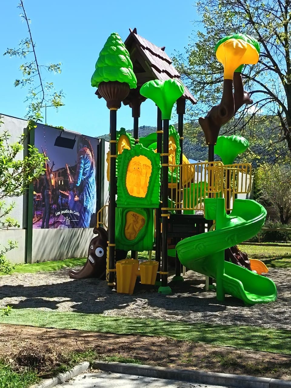 Camping du lac chalet P62 Campground/ 
RV Resort in Occitanie