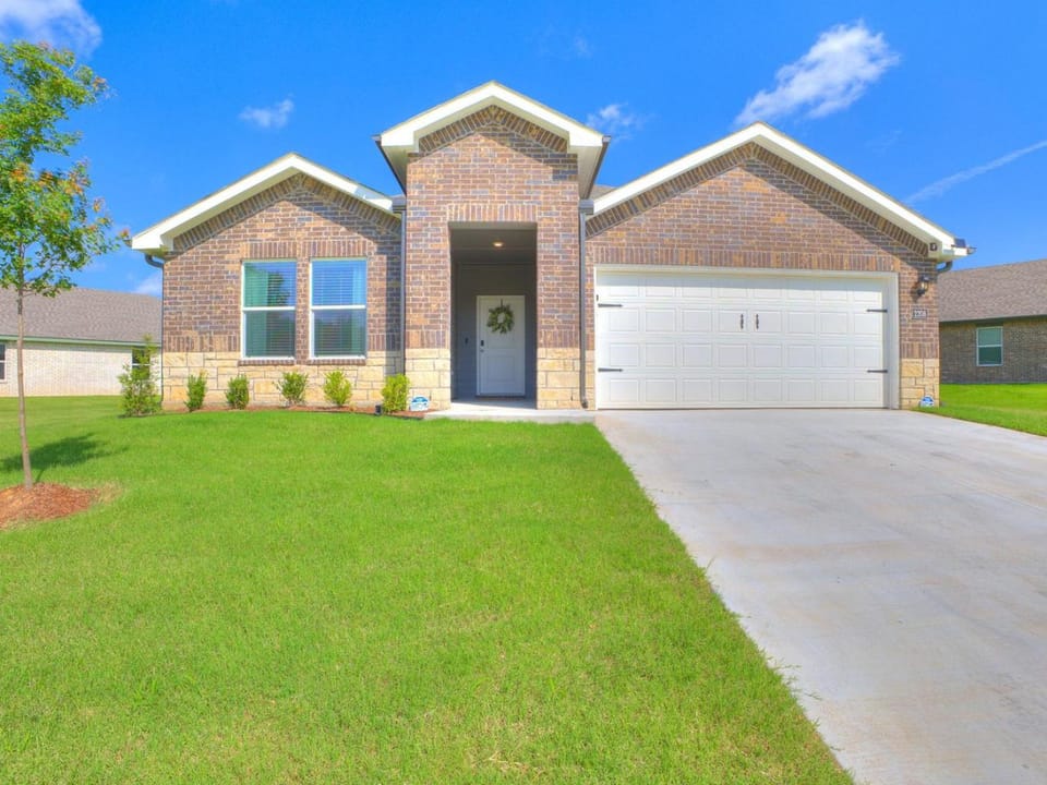 Modern Broken Arrow New Build Brook Chase Country House in Broken Arrow