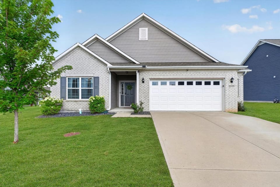 Greenwood Shore 3BR Home Near Indy Country House in Greenwood