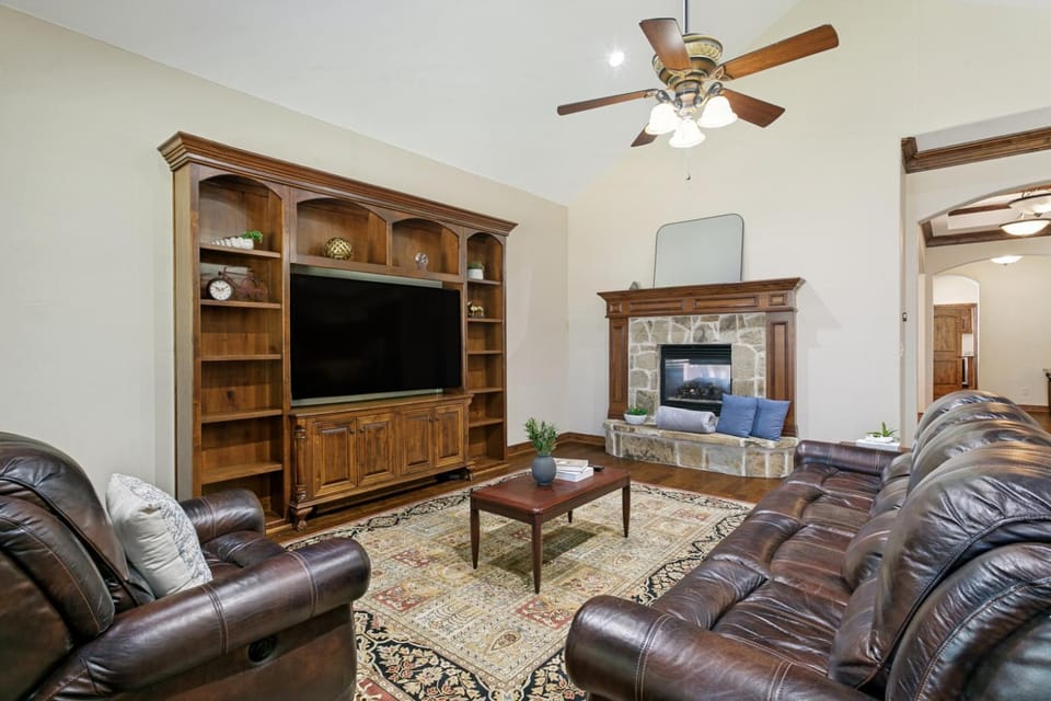 Furnished Grapevine Home Near DFW Family Country House in Grapevine