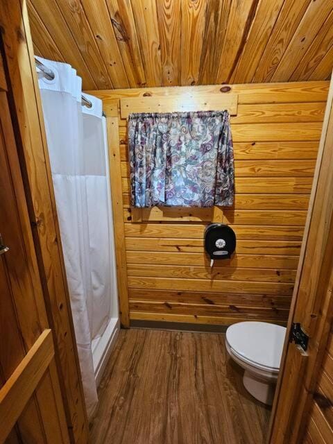 Baraboo RV Resort Campground/ 
RV Resort in Wisconsin