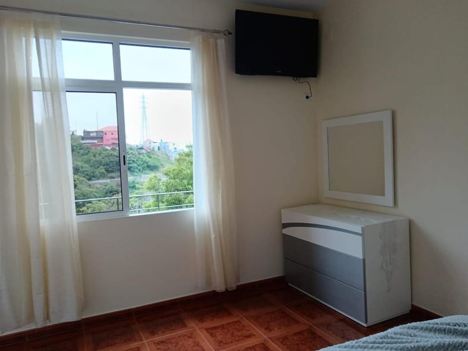 Bela Vista - Serene 2-bedroom hideaway! House in Madeira District