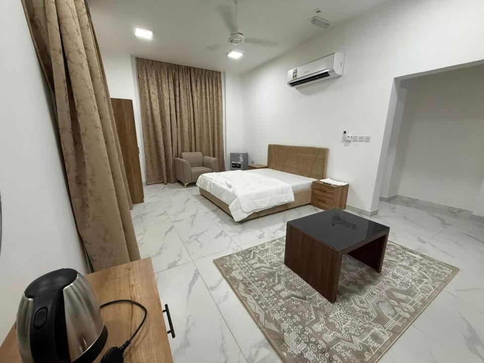 Bed, TV and multimedia, Photo of the whole room, Bedroom, air conditioner