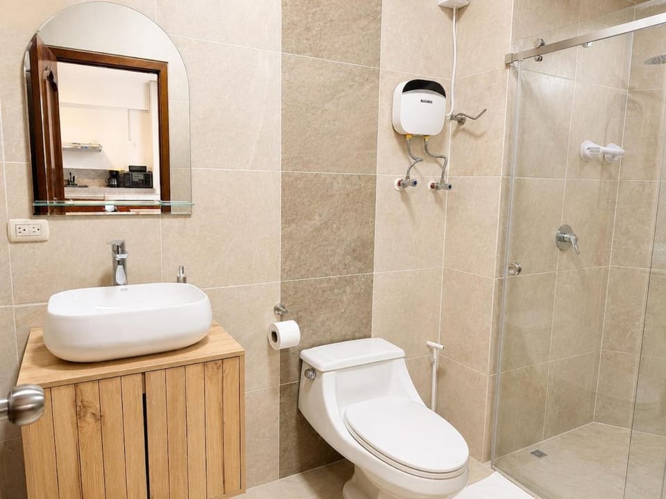 Suite steps from Playa Murciélago In front of the mall Apartment in Manta