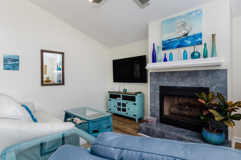 Beach Sweet by Bryant Real Estate House in Kure Beach