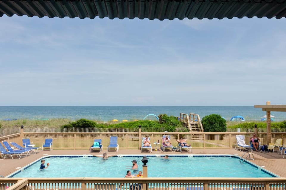 Million Pebbles by Bryant Real Estate House in Carolina Beach