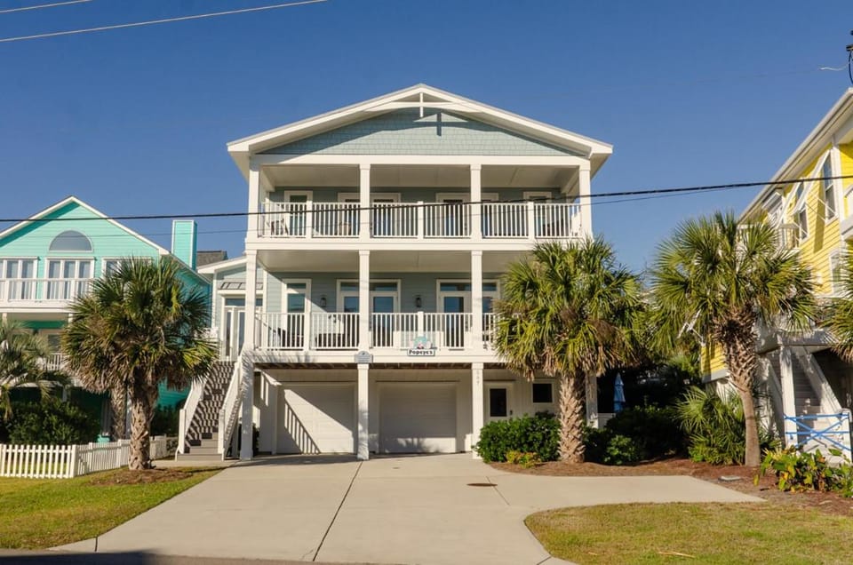 Popeyes by Bryant Real Estate House in Kure Beach