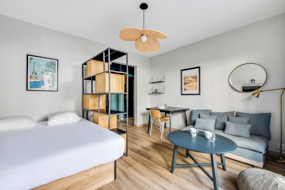 Living room, Bedroom