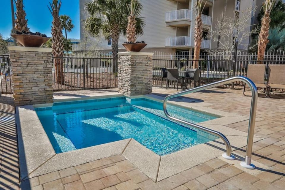 Condo in Miramar Beach with a pool & stellar views House in Miramar Beach