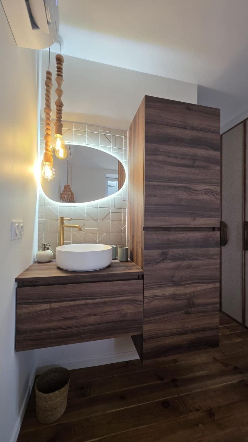 Bathroom, storage