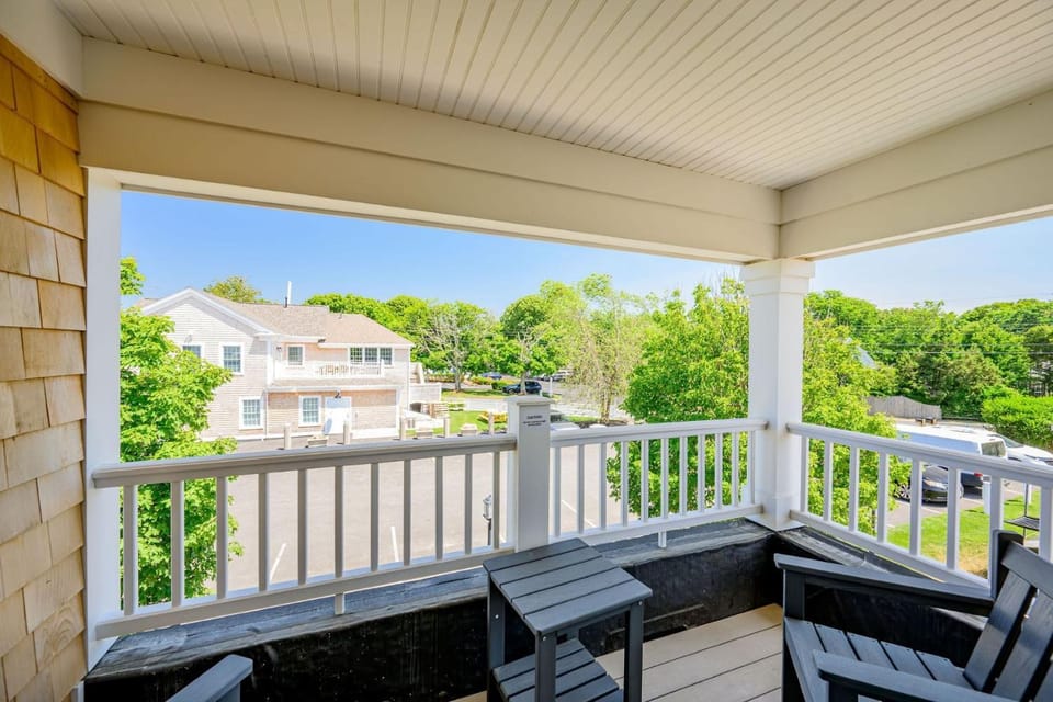 Main Street Hideaway - HPT - R28575-205 Apartment in Harwich