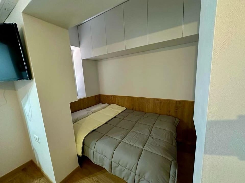Flora Home 3 Apartment in Tirana