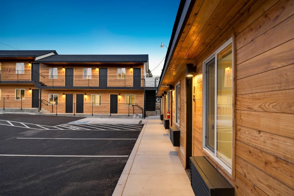 Property building, Day, Parking