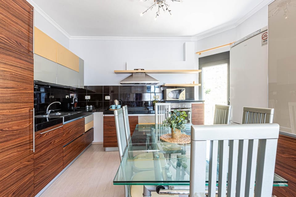 Kitchen or kitchenette, kitchen