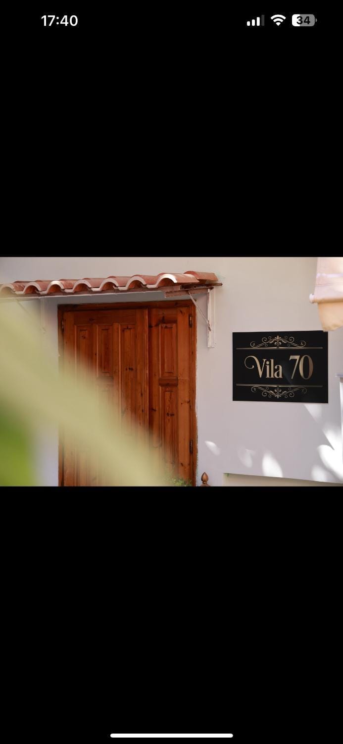 Vila 70 Apartment in Sarandë