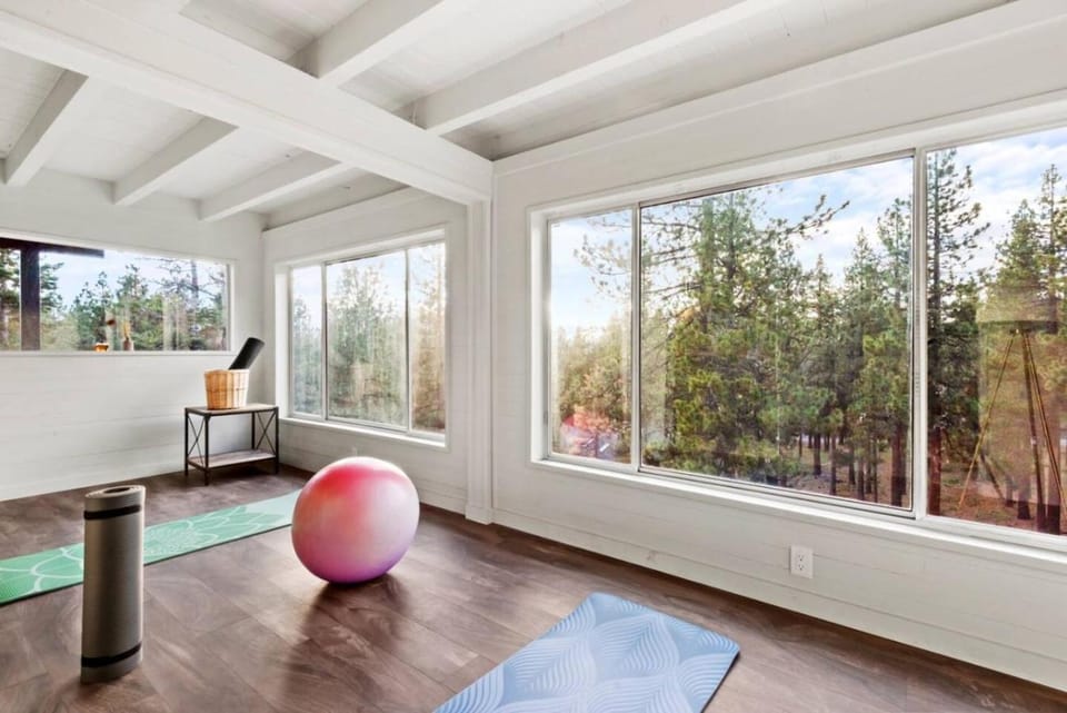 Tahoe Sanctuary - Hot Tub Sauna - Mtn Lake Views - Air Conditioning House in South Lake Tahoe