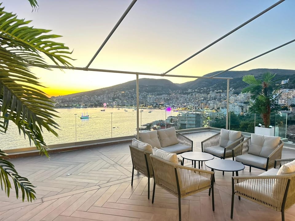 Balcony/Terrace, Balcony/Terrace