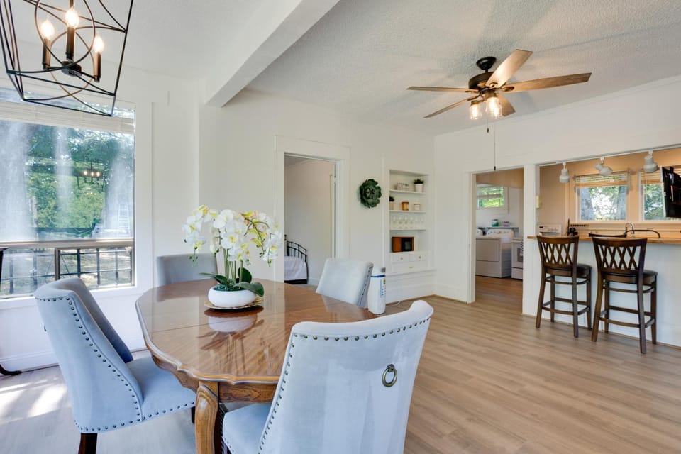 Easy Access to Dtwn! Seattle Group-Friendly Home House in Columbia City