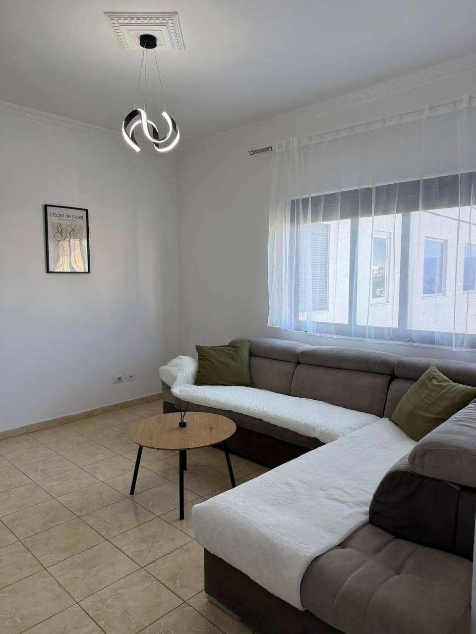 Communal lounge/ TV room, TV and multimedia, Living room, air conditioner, air conditioner