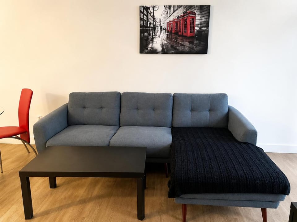 Appartement in Downtown with private parking Apartment in Laval