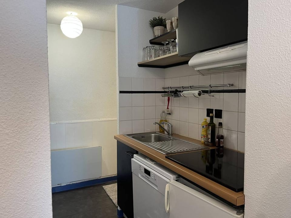 Appartement calme au centre - 4 pers. - FR-1-812-166 Apartment in Cauterets