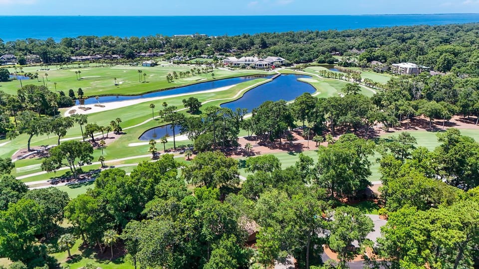 32 Willow Oak Court Sea Pines Golf Home Near the Beach Pool 4 BR 3 BA House in Hilton Head Island
