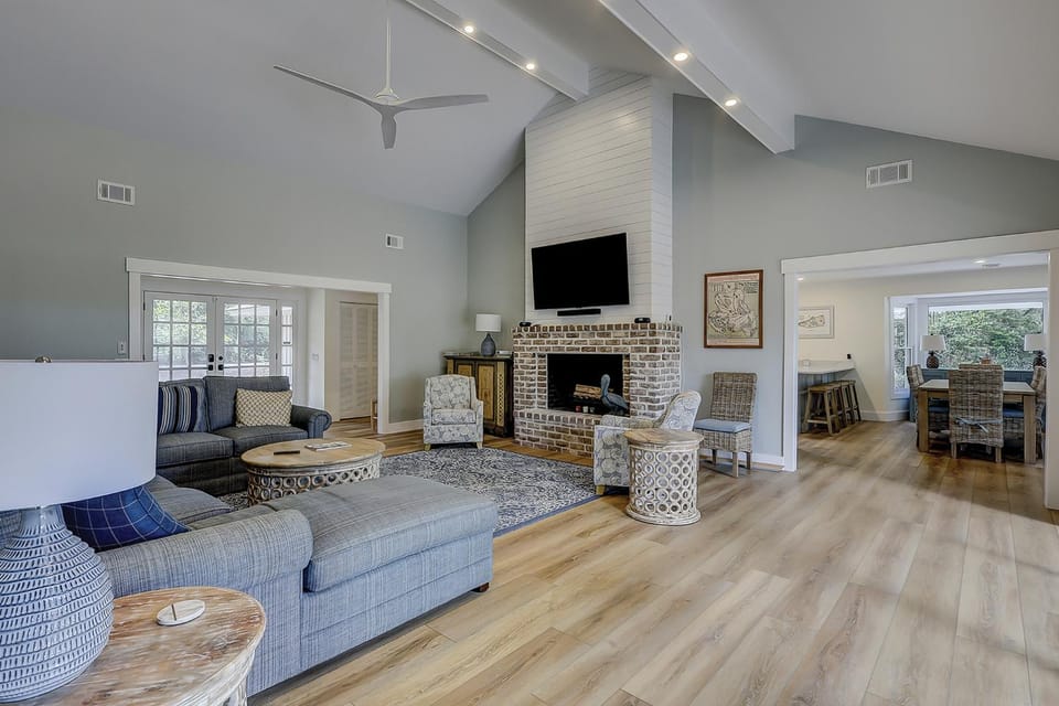 32 Willow Oak Court Sea Pines Golf Home Near the Beach Pool 4 BR 3 BA House in Hilton Head Island