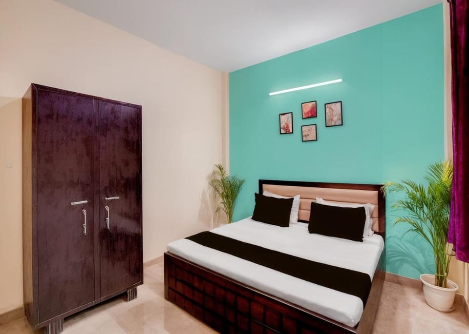 Shivik stays Bed and Breakfast in Gurugram