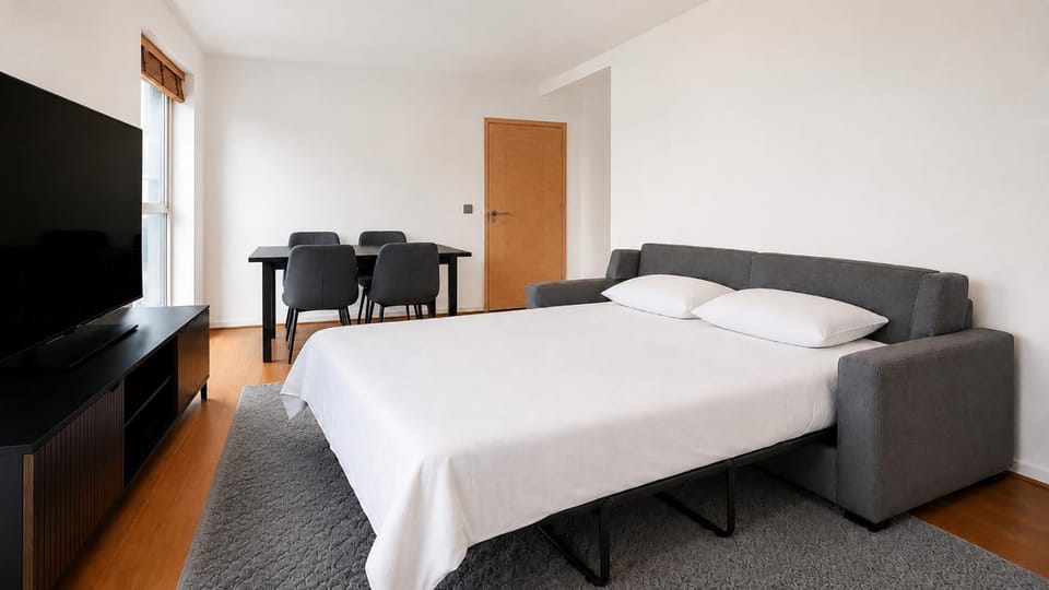 Canary Comfort Suites Apartment in London