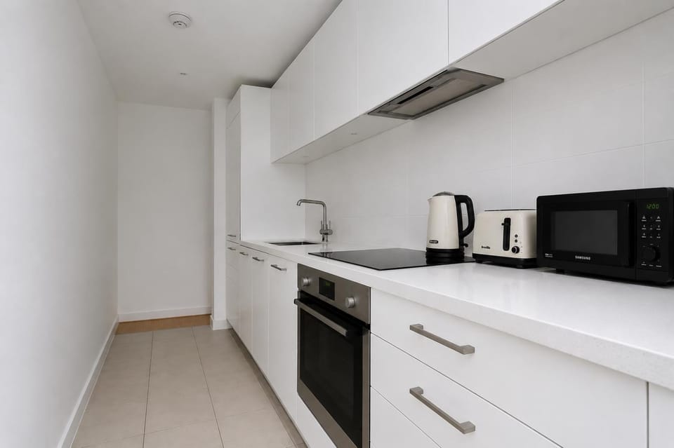 Canary Comfort Suites Apartment in London